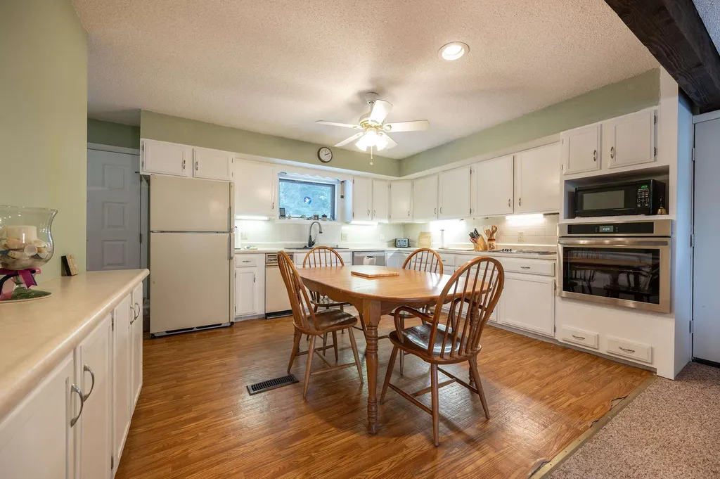 79 Clarina Nichols Lane Hartford VT 05059