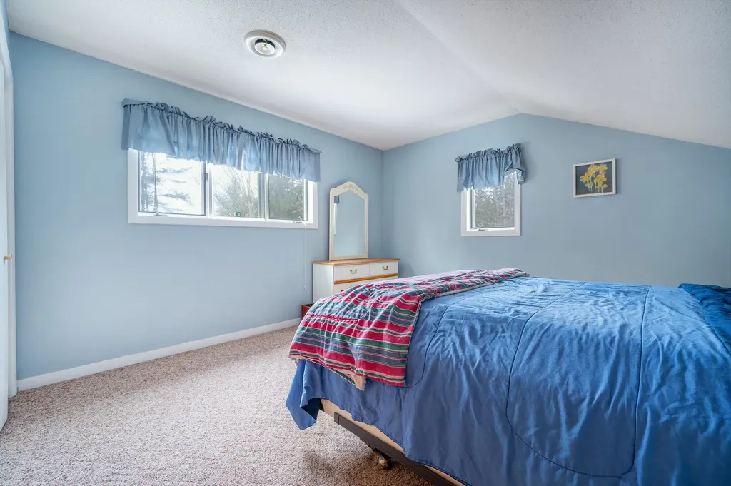 79 Clarina Nichols Lane Hartford VT 05059