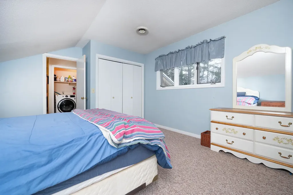 79 Clarina Nichols Lane Hartford VT 05059