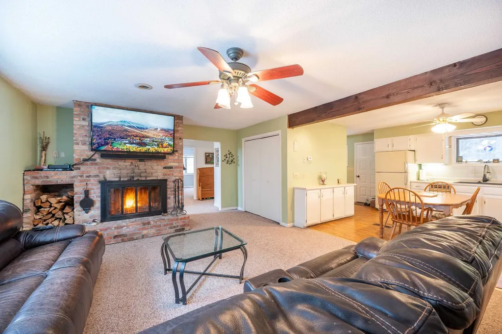 79 Clarina Nichols Lane Hartford VT 05059