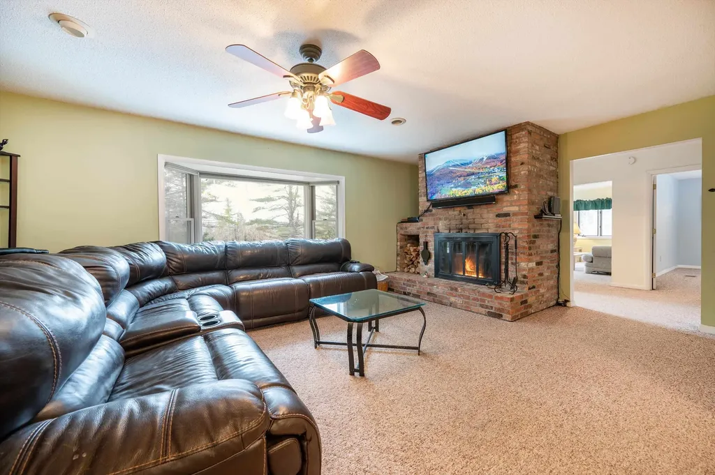 79 Clarina Nichols Lane Hartford VT 05059