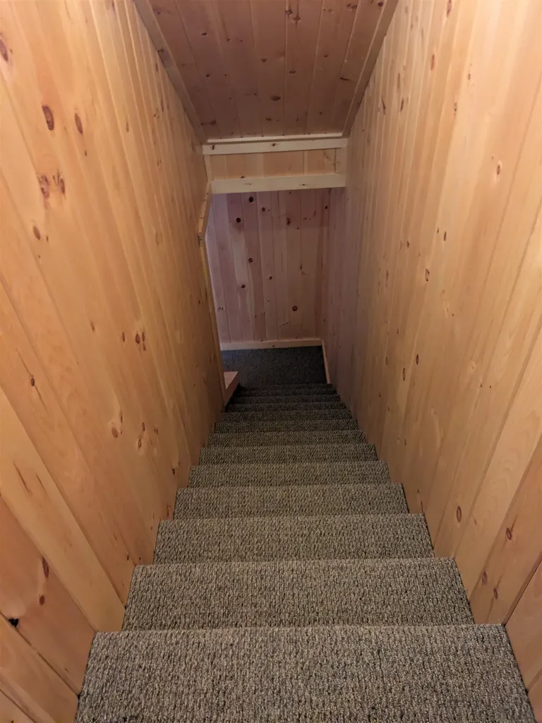 12 Melonys Way Colebrook NH 03576