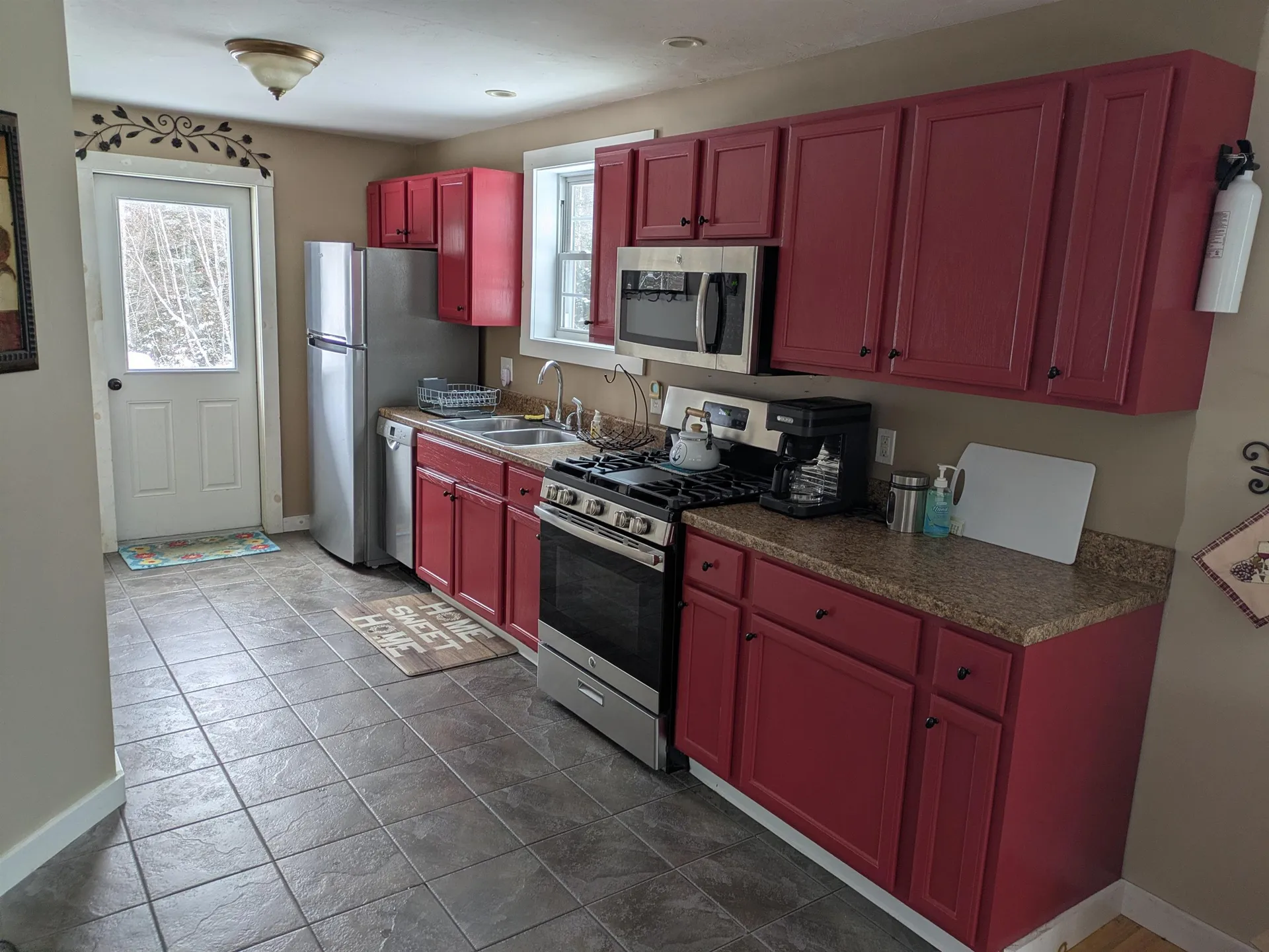 12 Melonys Way Colebrook NH 03576