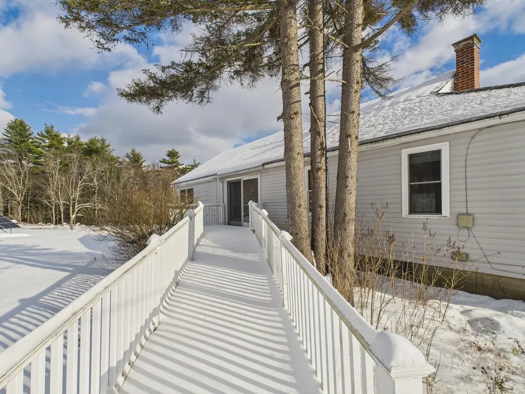 657 New Hampshire Route 12 S Fitzwilliam NH 03447