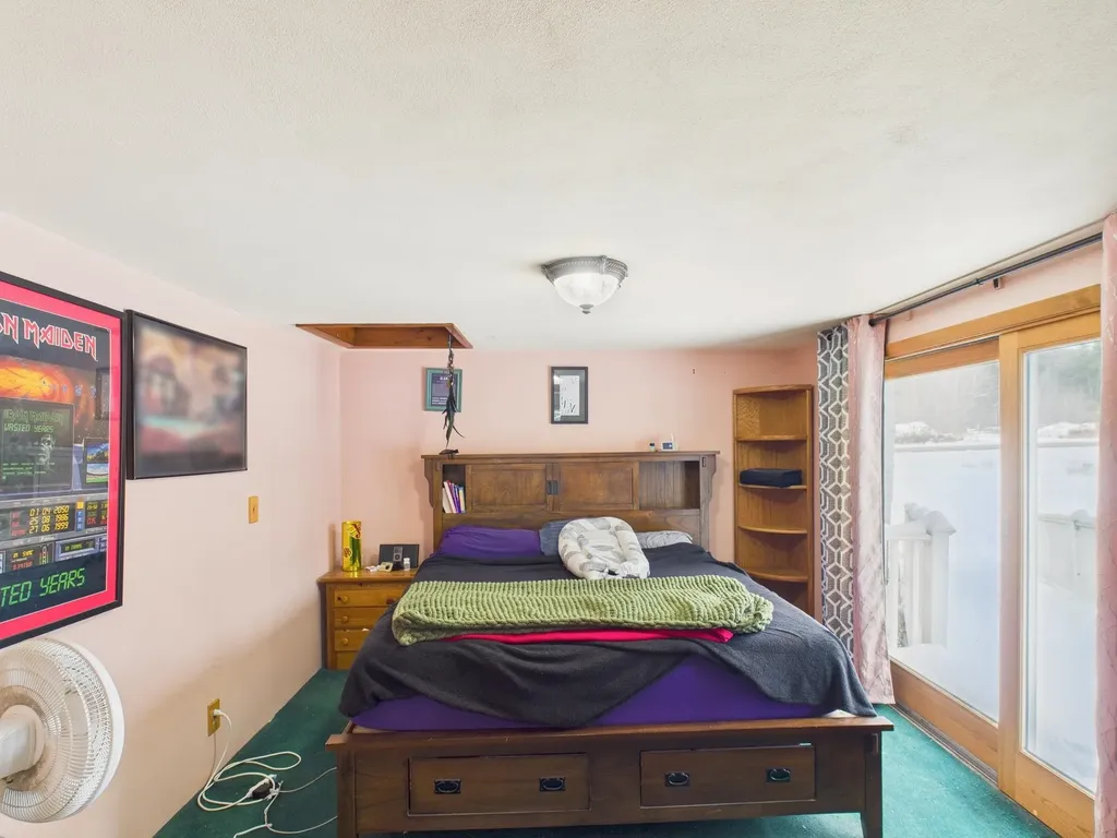 657 New Hampshire Route 12 S Fitzwilliam NH 03447