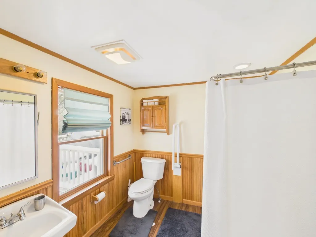 657 New Hampshire Route 12 S Fitzwilliam NH 03447