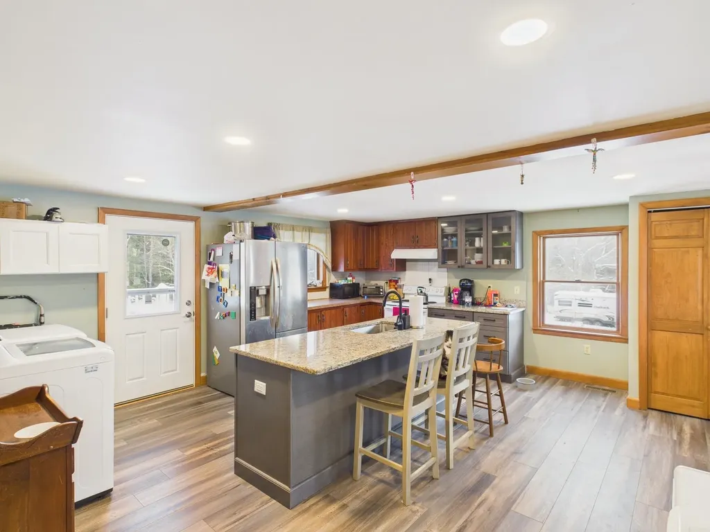 657 New Hampshire Route 12 S Fitzwilliam NH 03447