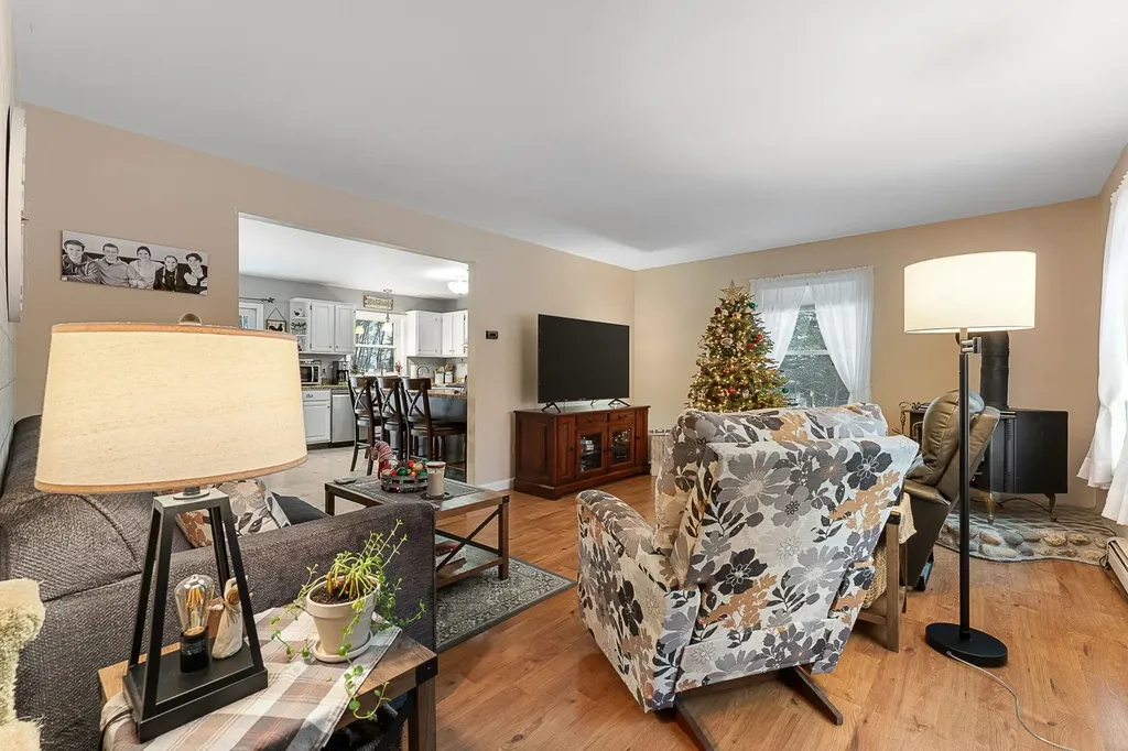 102 Bluebird Road Williamstown VT 05679