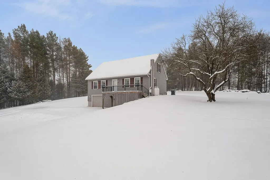 102 Bluebird Road Williamstown VT 05679