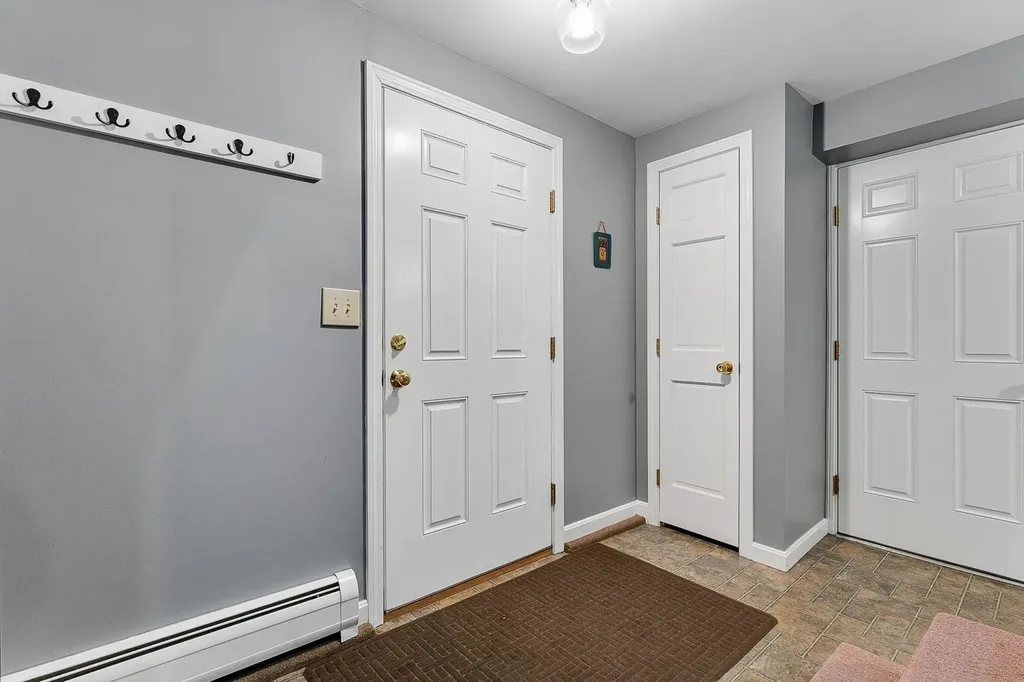 102 Bluebird Road Williamstown VT 05679