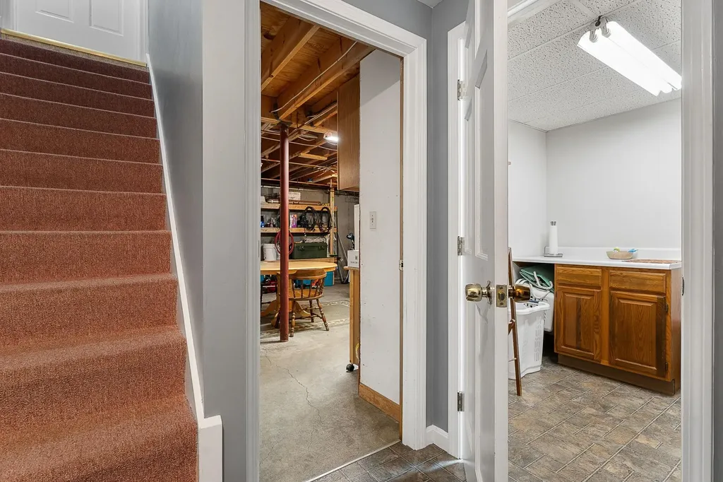 102 Bluebird Road Williamstown VT 05679