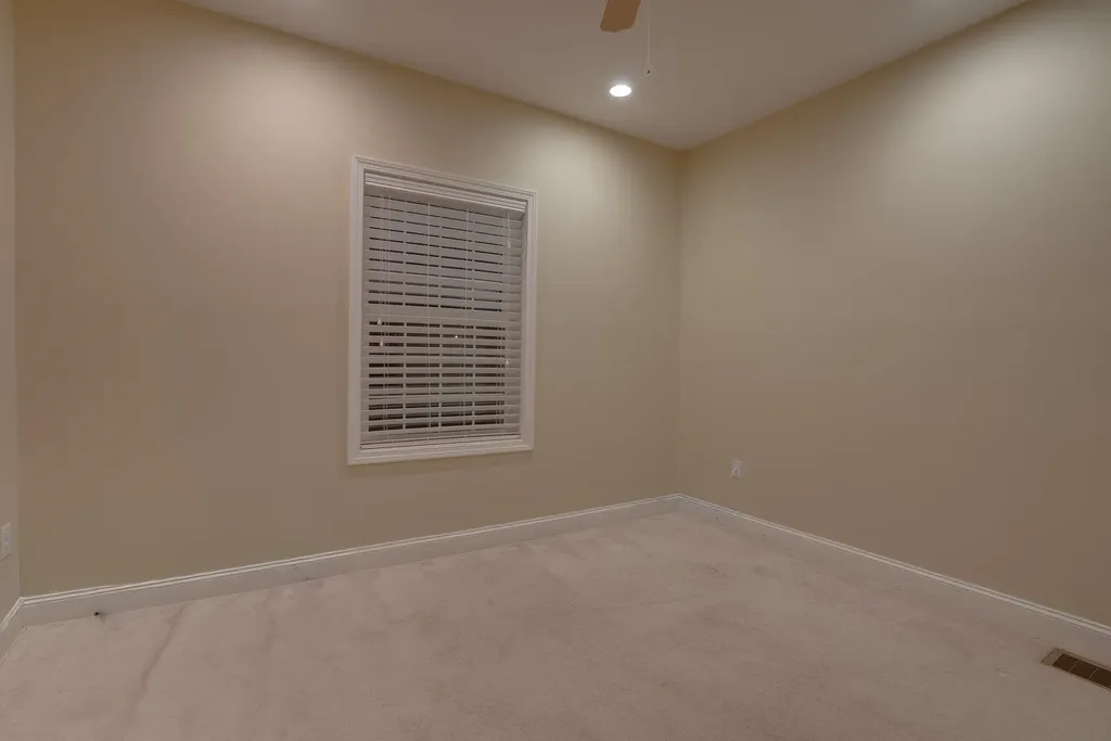 121 Cherrywood Drive Nashua NH 03062