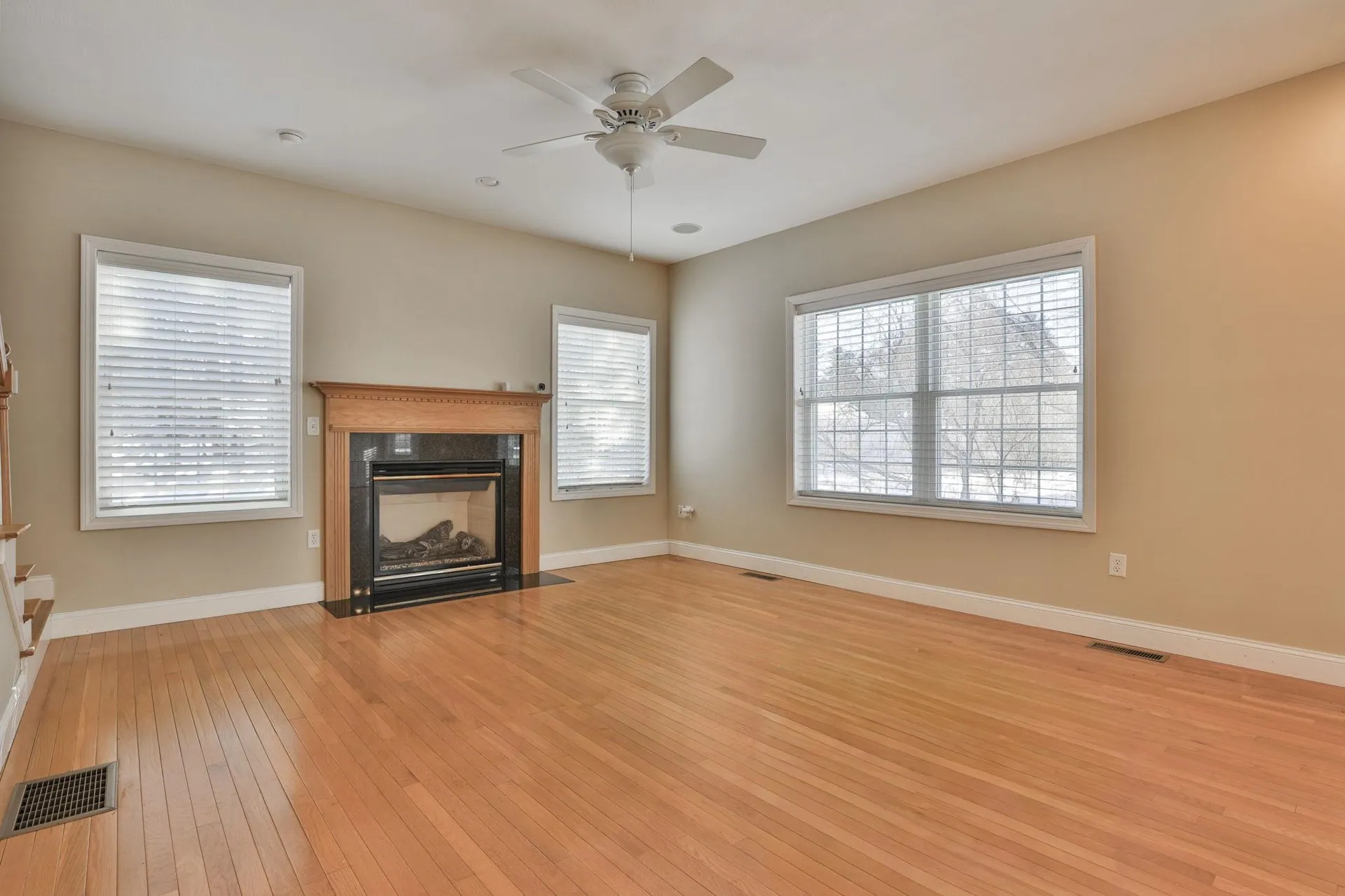 121 Cherrywood Drive Nashua NH 03062