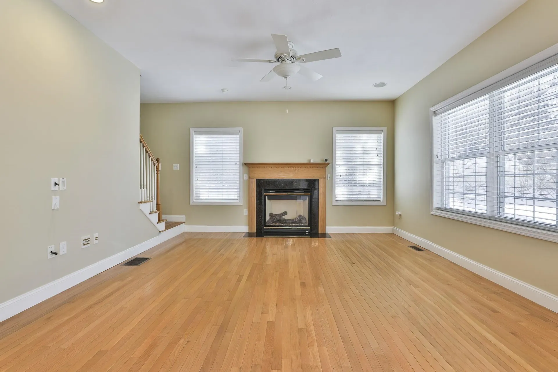 121 Cherrywood Drive Nashua NH 03062