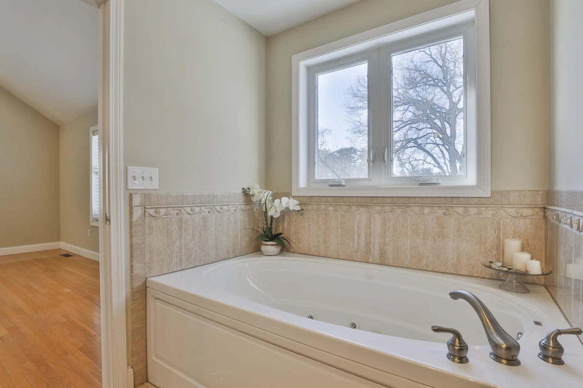 121 Cherrywood Drive Nashua NH 03062