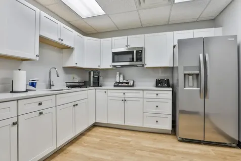 7 Wall Street Windham NH 03087-1663