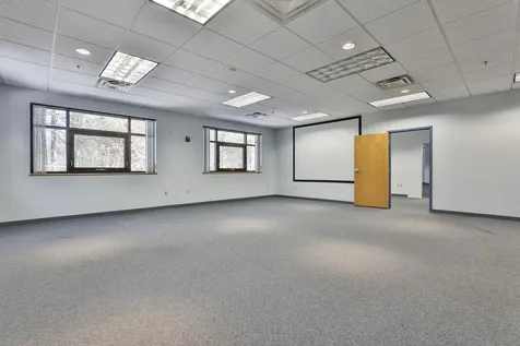 7 Wall Street Windham NH 03087-1663