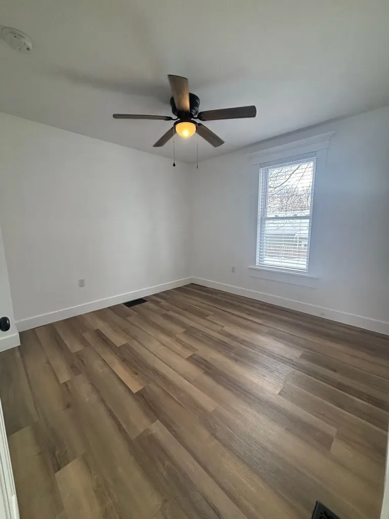 40 Mcgrath Street Laconia NH 03246