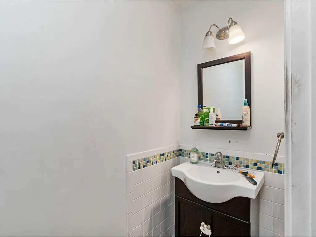 11 Leclair Street Winooski VT 05404