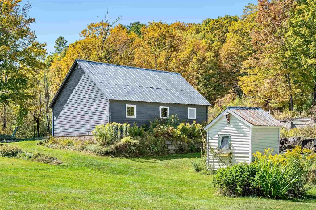 3821 Cabot Road Cabot VT 05647