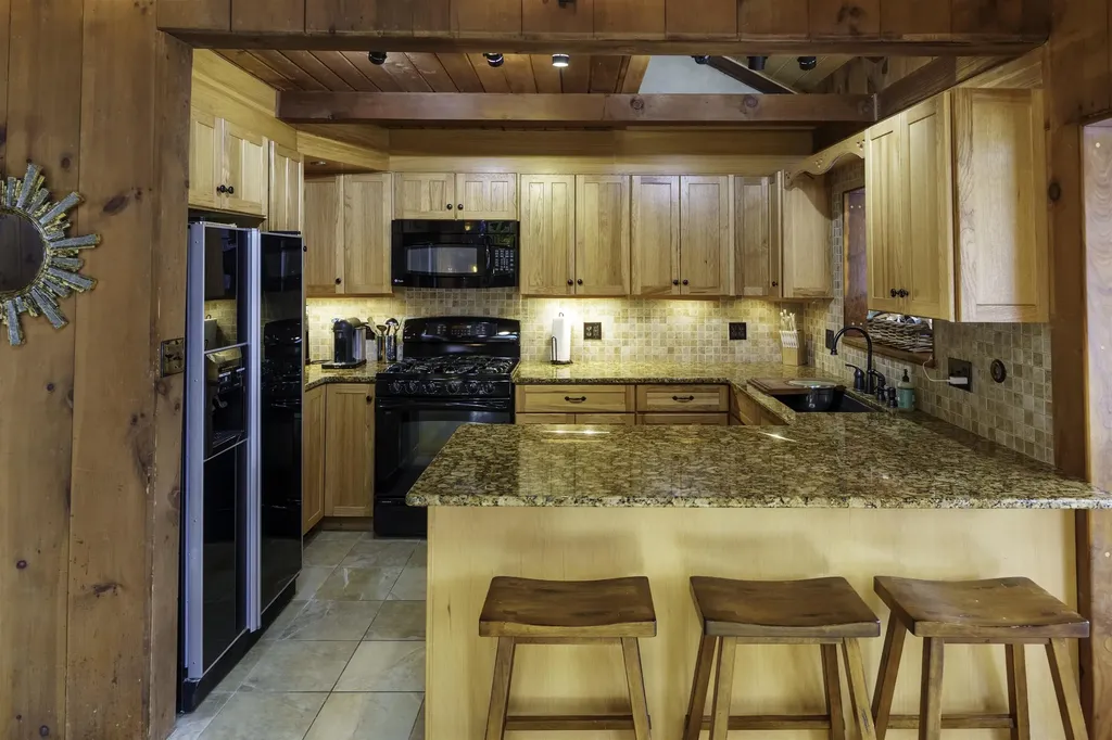 354 Grout Road Weathersfield VT 05151