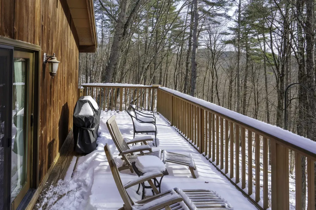 354 Grout Road Weathersfield VT 05151