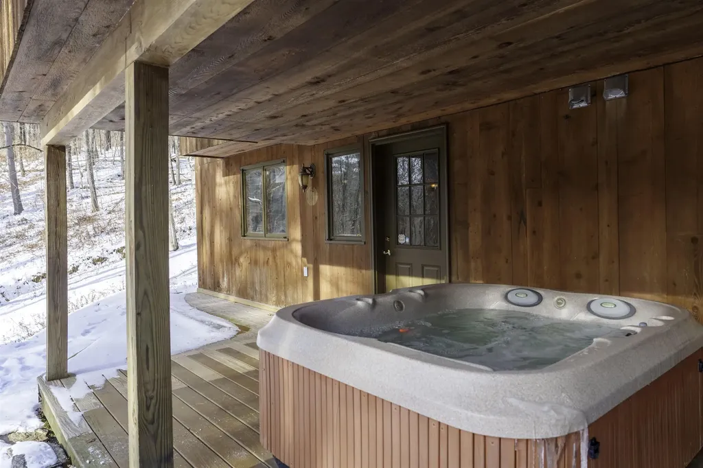 354 Grout Road Weathersfield VT 05151