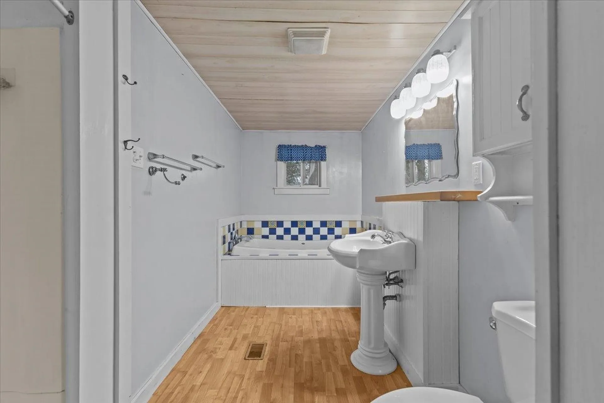 52 School House Hill Road Middlebury VT 05753