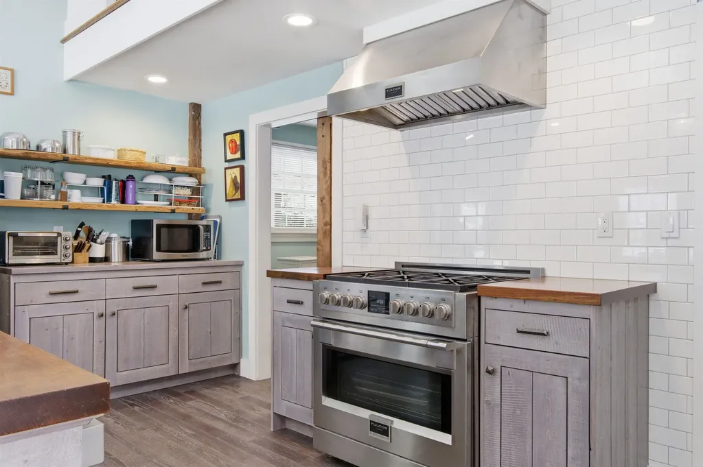 4946 South Road Woodstock VT 05071