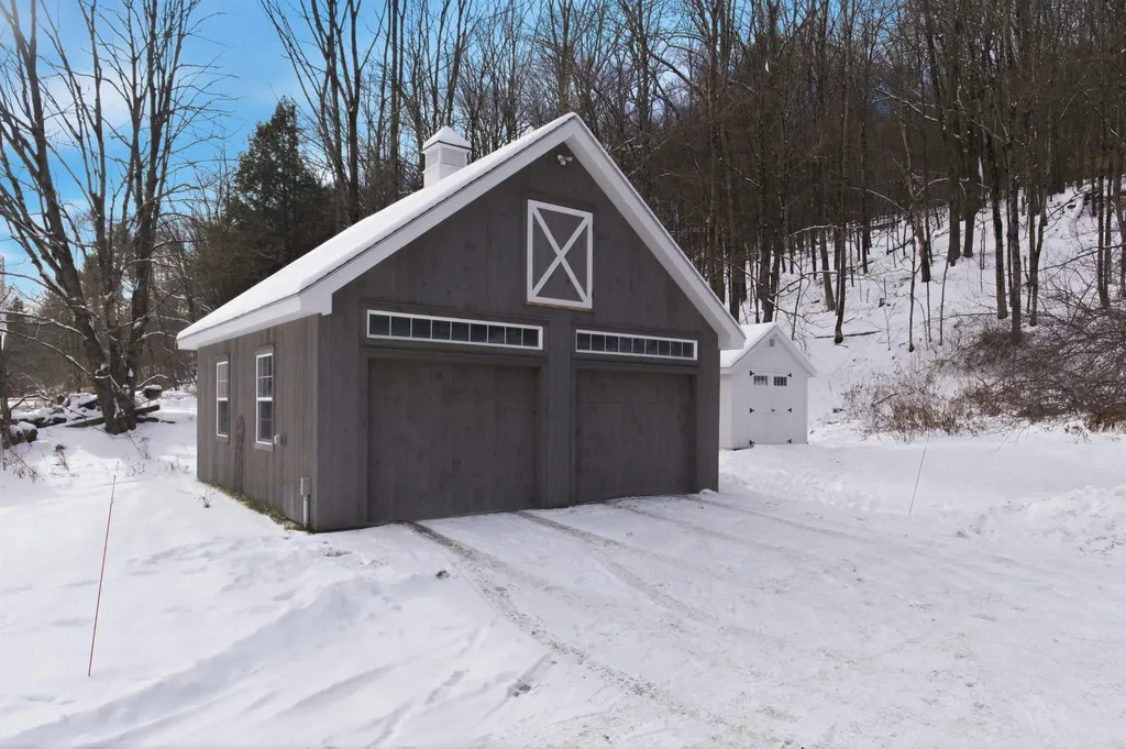 4946 South Road Woodstock VT 05071