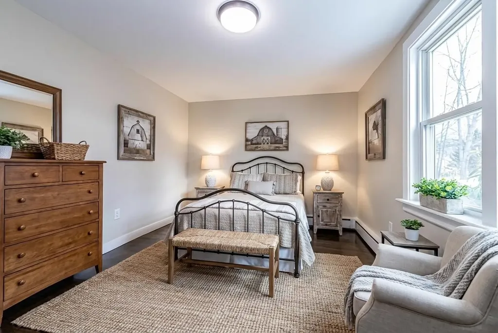 52 Whittier Street Newton NH 03858