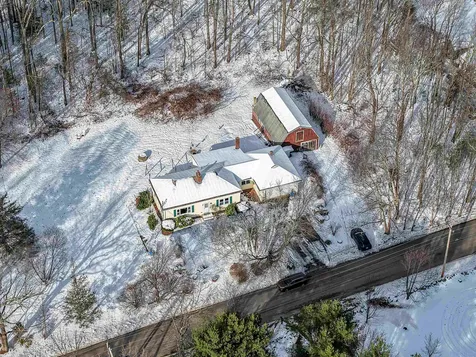 52 Whittier Street Newton NH 03858