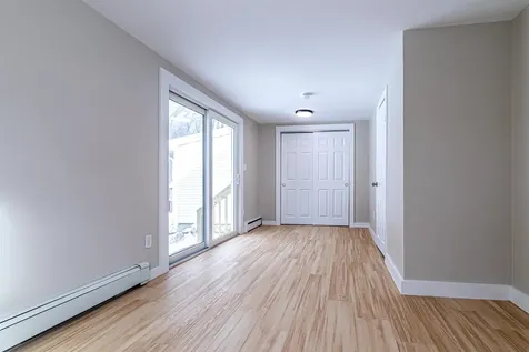 52 Whittier Street Newton NH 03858