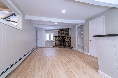 52 Whittier Street Newton NH 03858