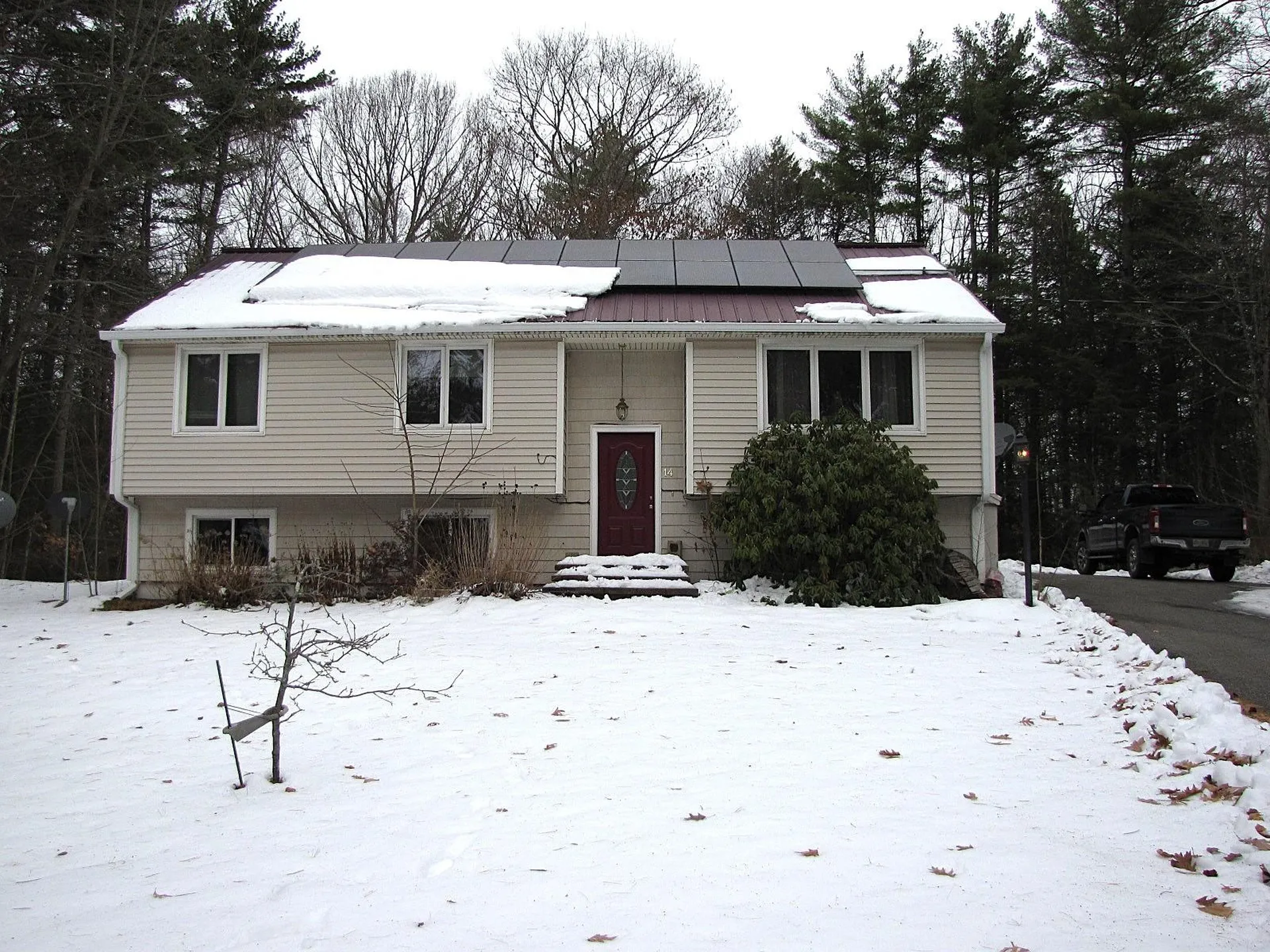 14 Country Acres Road Sandown NH 03873