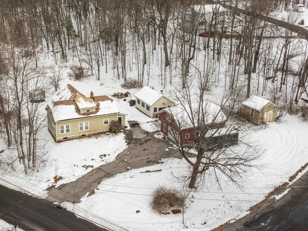 46 Noyes Road Londonderry NH 03053