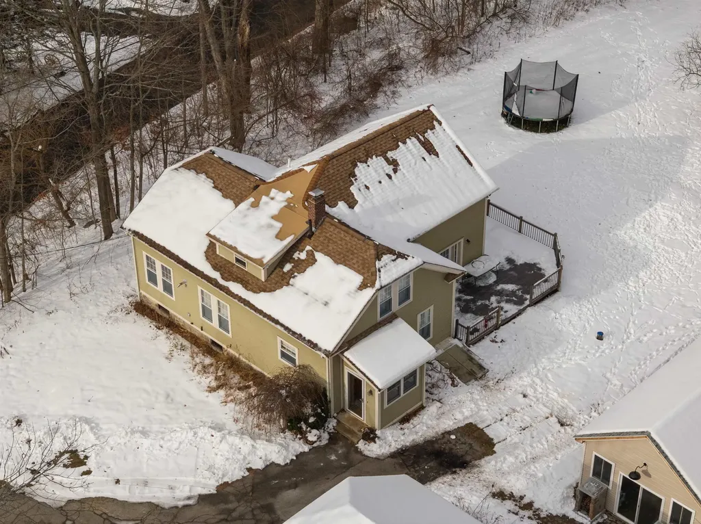 46 Noyes Road Londonderry NH 03053