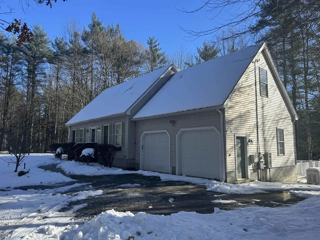 2 Alex Court Somersworth NH 03878