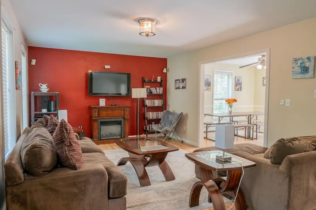 2 Alex Court Somersworth NH 03878