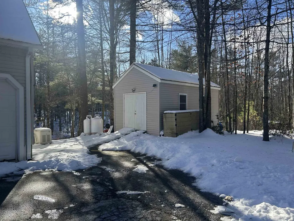 2 Alex Court Somersworth NH 03878