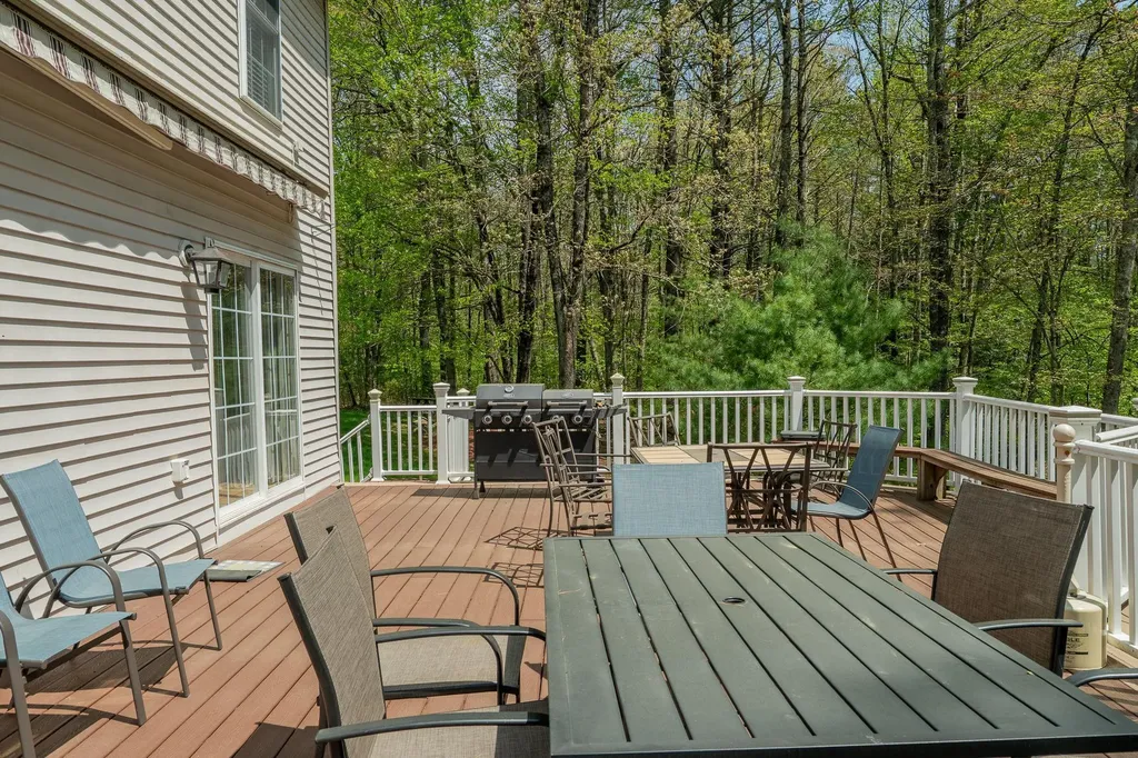 2 Alex Court Somersworth NH 03878