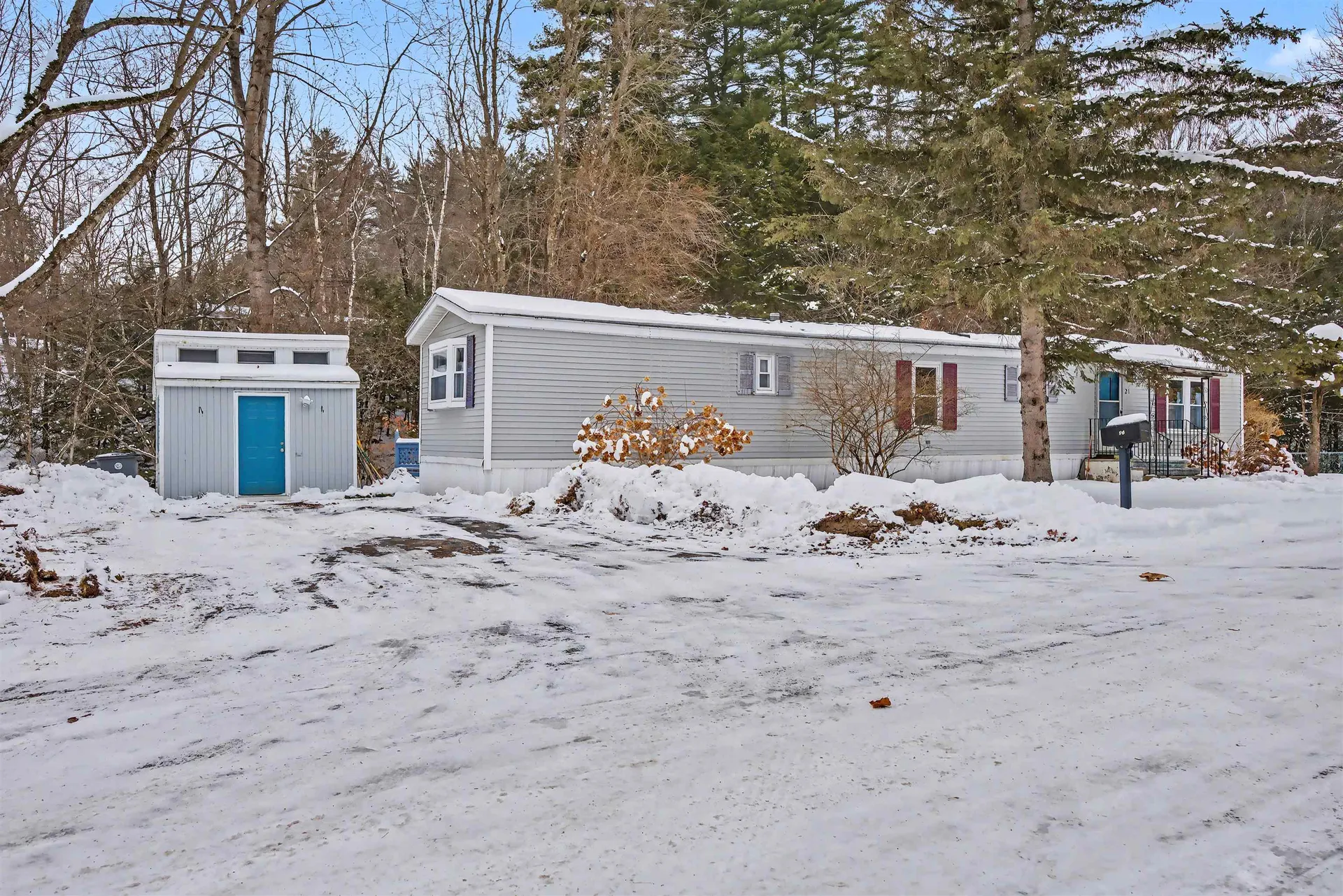 21 Vindale Road Hooksett NH 03106