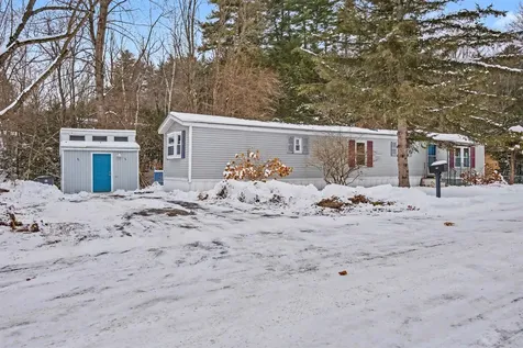 21 Vindale Road Hooksett NH 03106