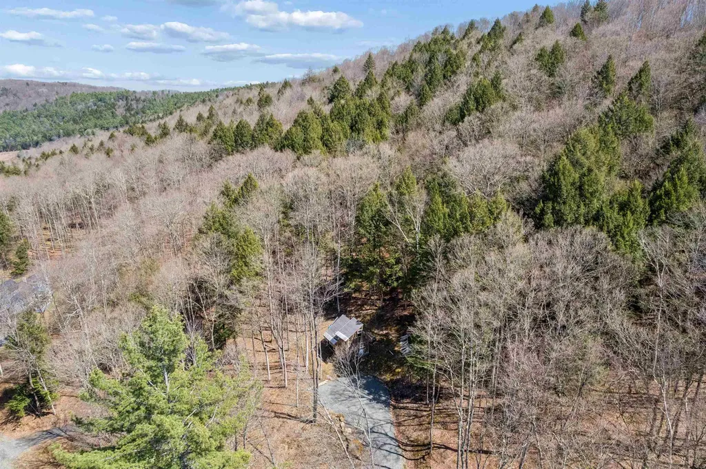 167 Leons Lane Sharon VT 05065