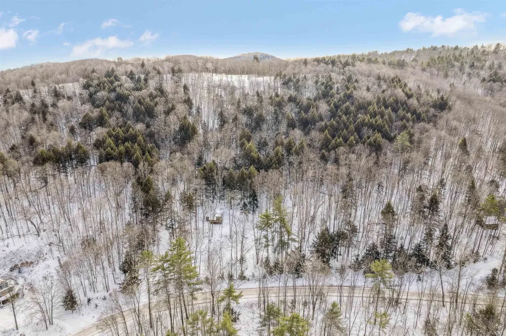 167 Leons Lane Sharon VT 05065