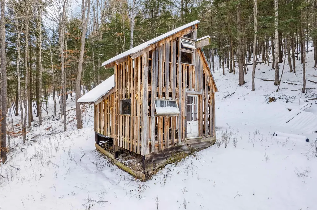 167 Leons Lane Sharon VT 05065