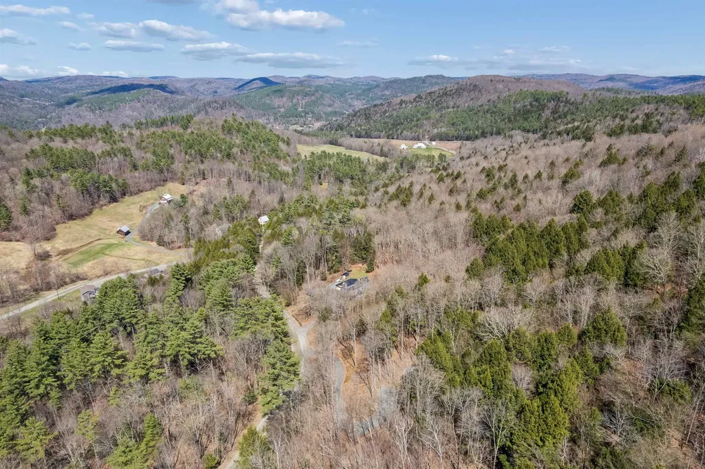 167 Leons Lane Sharon VT 05065
