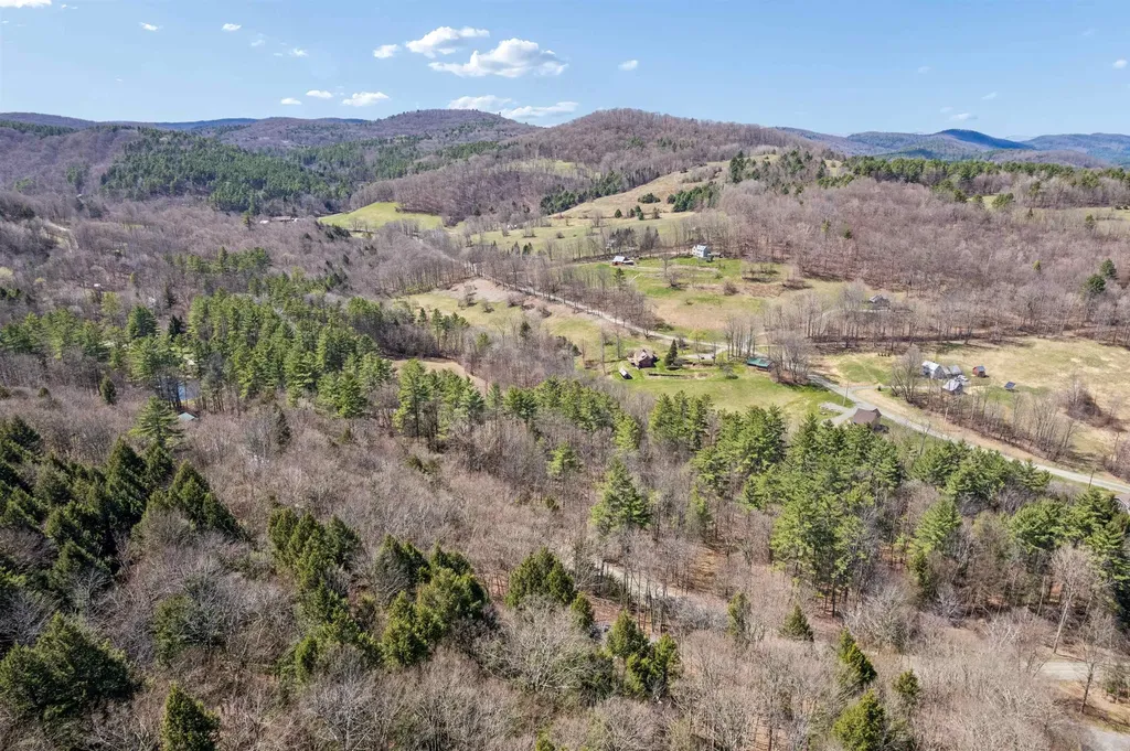 167 Leons Lane Sharon VT 05065