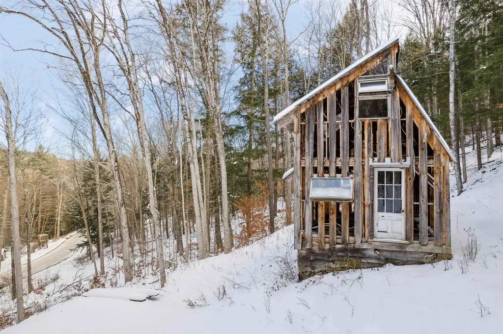 167 Leons Lane Sharon VT 05065