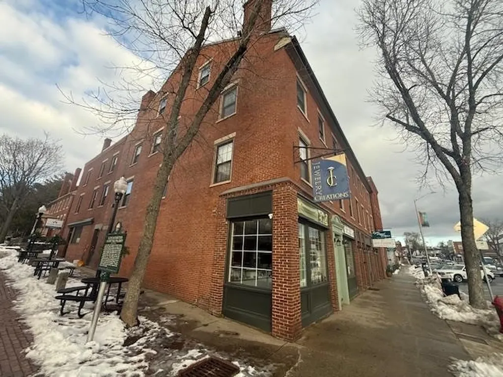 388-392 Central Avenue Dover NH 03820